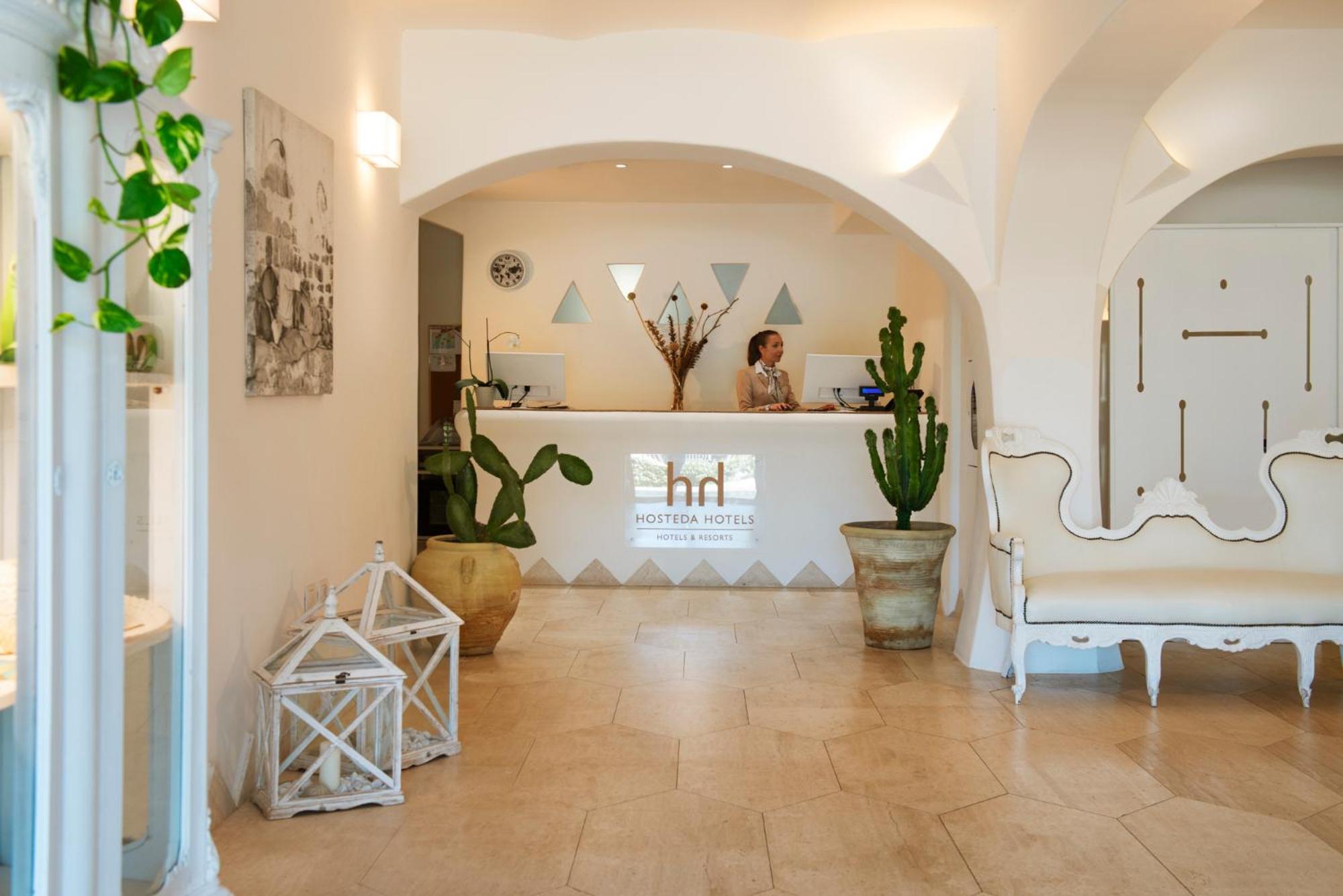 Moresco Hotel 4*
